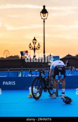 14 Pierre le Corre (FRA) lors de l’épreuve test des Jeux Olympiques et Paralympiques du monde de triathlon 2023, du 17 au 20 août 2023 à Paris, France Banque D'Images