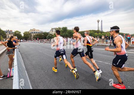 14 Pierre le Corre (FRA) lors de l’épreuve test des Jeux Olympiques et Paralympiques du monde de triathlon 2023, du 17 au 20 août 2023 à Paris, France Banque D'Images