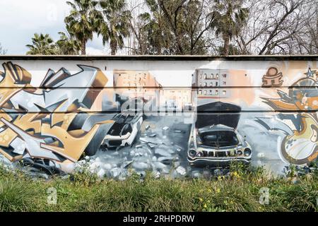 Espagne, Andalousie, Grenade, grande galerie de Street art au parc Federico Garcia Lorca, graffiti, apocalypse Banque D'Images