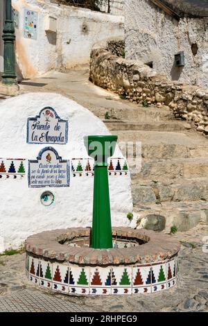 Espagne, Andalousie, Grenade, Sacromonte, Fuente de la Amapola, Source Banque D'Images