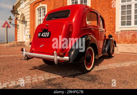 Voiture ancienne 'Ford Anglia', Korsor, Zélande, Danemark Banque D'Images