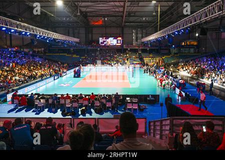 Gand, Belgique. 17 août 2023. Topsporthal Gent photographié lors d'un match de volleyball entre les équipes nationales féminines de Hongrie et de Belgique, connues sous le nom de Tigres jaunes, lors du premier match du Championnat d'Euro volley CEV dans la poule A, le jeudi 17 août 2023 à Gand, BELGIQUE . Crédit : Sportpix/Alamy Live News Banque D'Images