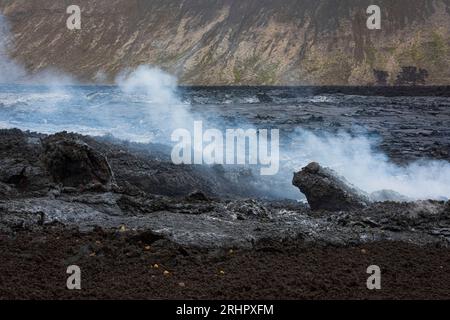 Champs de lave, peu après l'éruption volcanique 'Fagradallsfjall'. Région de Keilir / Litli-Hrútur. Banque D'Images