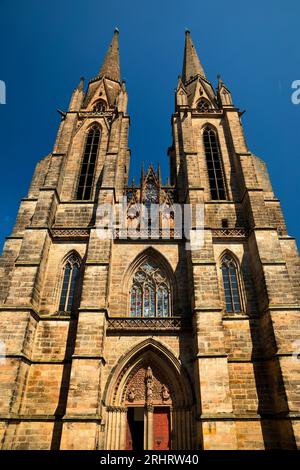 Complexe occidental à deux tours de la rue Église d'Élisabeth , Allemagne, Hesse, Marburg an der Lahn Banque D'Images