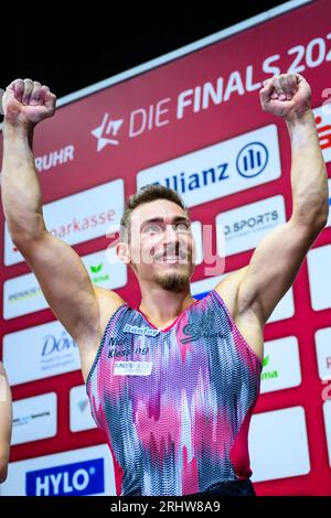 Duesseldorf, Allemagne. 07 juillet 2023. Gymnastique : gymnastique de l'appareil, PSD Bank Dome, Championnats d'Allemagne, décision tout autour, hommes : Nick Klessing Cheers. Crédit : Tom Weller/dpa/Alamy Live News Banque D'Images