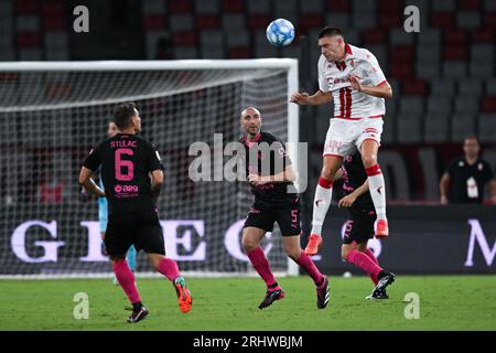 Bari, Italie. 18 août 2023 : Aurelien Scheidler de Bari en action lors du match de Serie B entre Bari et Palerme au stade San Nicola de Bari, Italie. 18 août 2023. (Photo de Nikola Krstic/Alamy) Banque D'Images