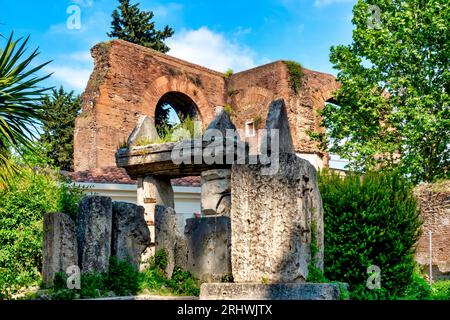 Vestiges de l'aqueduc Aqua Claudia, Rome, Italie Banque D'Images