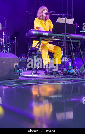 Glanusk Park, Royaume-Uni. Vendredi 18 août 2023. Beth Orton se produisant au Green Man Festival 2023 à Glanusk Park, Brecon Beacons, pays de Galles. Date de la photo : Vendredi 18 août 2023. Le crédit photo devrait se lire : Richard Gray/Alamy Live News Banque D'Images