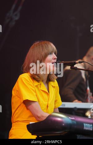 Glanusk Park, Royaume-Uni. Vendredi 18 août 2023. Beth Orton se produisant au Green Man Festival 2023 à Glanusk Park, Brecon Beacons, pays de Galles. Date de la photo : Vendredi 18 août 2023. Le crédit photo devrait se lire : Richard Gray/Alamy Live News Banque D'Images