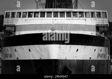 Le SS Spartan, un traversier du lac Michigan retiré et maintenant un navire de pièces détachées pour le SS Badger, amarré à Ludington, Michigan. Banque D'Images