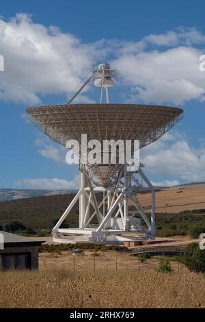 Sardinia radio Telescope utilisé pour l'exploration spatiale et est situé à San Basilio dans le centre de la Sardaigne Banque D'Images