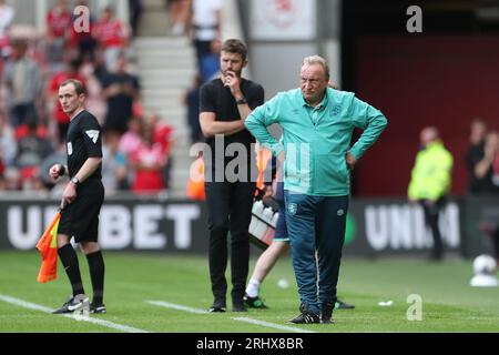 Neil Warnock, Manager de Huddersfield Town, lors du match du championnat Sky Bet entre Middlesbrough et Huddersfield Town au Riverside Stadium, Middlesbrough, le samedi 19 août 2023. (Photo : Mark Fletcher | MI News) crédit : MI News & Sport / Alamy Live News Banque D'Images