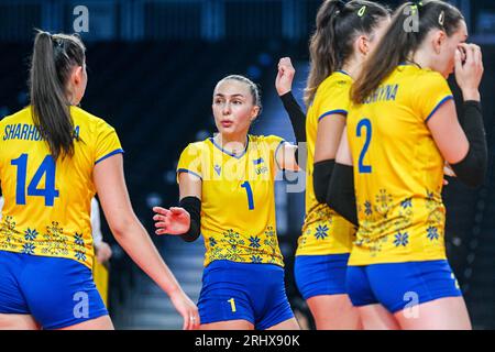 Gand, Belgique. 18 août 2023. Milenko Oleksandra (1 ans) d'Ukraine photographiée lors d'un match de volleyball entre les équipes nationales féminines de Serbie et d'Ukraine lors du deuxième match du Championnat d'Euro volley CEV dans la poule A, le samedi 18 août 2023 à Gand, BELGIQUE . Crédit : Sportpix/Alamy Live News Banque D'Images