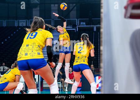 Gand, Belgique. 18 août 2023. Milenko Oleksandra (1 ans) d'Ukraine photographiée lors d'un match de volleyball entre les équipes nationales féminines de Serbie et d'Ukraine lors du deuxième match du Championnat d'Euro volley CEV dans la poule A, le samedi 18 août 2023 à Gand, BELGIQUE . Crédit : Sportpix/Alamy Live News Banque D'Images