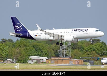 D-AIUB, Lufthansa, Airbus A320 Banque D'Images