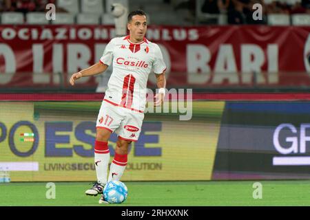 Bari, Italie. 18 août 2023. Raffaele Maiello (SSC Bari) lors du SSC Bari vs Palermo FC, match italien de football Serie B à Bari, Italie, août 18 2023 crédit : Agence de photo indépendante/Alamy Live News Banque D'Images