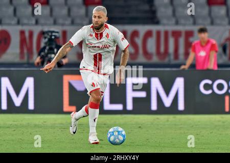 Bari, Italie. 18 août 2023. Jeremy menez (SSC Bari) lors du SSC Bari vs Palermo FC, match italien de football Serie B à Bari, Italie, août 18 2023 crédit : Agence photo indépendante/Alamy Live News Banque D'Images
