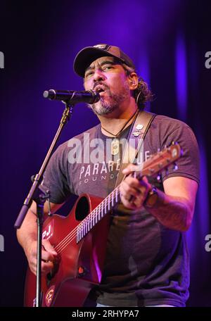 Hiawassee, Géorgie, États-Unis. 19 août 2023. Sur scène pour Brotherly Love Tour avec John Michael Montgomery et Eddie Montgomery, Anderson Music Hall, Georgia Mountain Fairgrounds, Hiawassee, GA août 19, 2023. crédit : Derek Storm/Everett Collection/Alamy Live News Banque D'Images