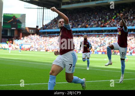 Birmingham, Royaume-Uni. 20 août 2023. John McGinn d'Aston Villa célèbre après avoir marqué son équipe 1st goal.Premier League match, Aston Villa v Everton à Villa Park à Birmingham le dimanche 20 août 2023. Cette image ne peut être utilisée qu'à des fins éditoriales. Usage éditorial uniquement, photo par Andrew Orchard/Andrew Orchard photographie sportive/Alamy Live News crédit : Andrew Orchard photographie sportive/Alamy Live News Banque D'Images