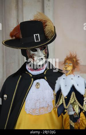 Masque à Venise photographié pendant la journée Banque D'Images