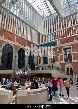 Amsterdam, pays-Bas. 11 août 2023. L'entrée et le hall du Rijksmuseum inAmsterdam. Photo de haute qualité Banque D'Images