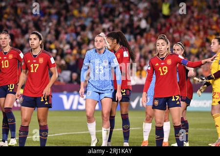 Sydney, Australie. 20 août 2023. L'anglaise Alessia Russo entourée par la défense espagnole lors de la finale de la coupe du monde féminine de la FIFA 2023 au Stadium Australia à Sydney, Australie crédit : Kleber Osorio / Alamy Live News Banque D'Images