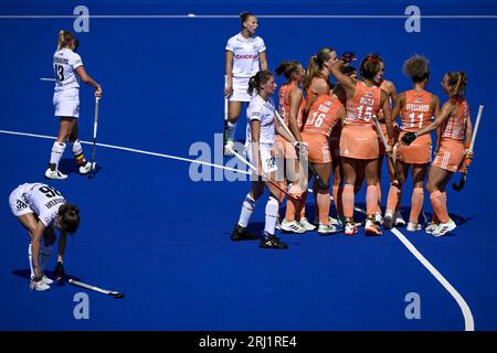 Monchengladbach, Allemagne. 20 août 2023. Les joueuses néerlandaises célèbrent après avoir marqué lors d'un match de hockey entre l'équipe nationale belge de hockey féminin Red Panthers et les pays-Bas, dimanche 20 août 2023 à Monchengladbach, en Allemagne, le match 2/3 dans la phase de poule des championnats d'Europe de hockey féminin. Les championnats EuroHockey 2023 ont lieu du 18 au 27 août 2023. BELGA PHOTO DIRK WAEM crédit : Belga News Agency/Alamy Live News Banque D'Images