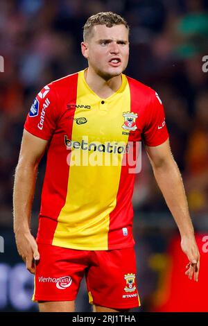 DEVENTER, PAYS-BAS - AOÛT 19 : Philippe Rommens (Go Ahead Eagles) lors du match d'Eredivisie entre Go Ahead Eagles et FC Volendam à de Adelaarshor Banque D'Images