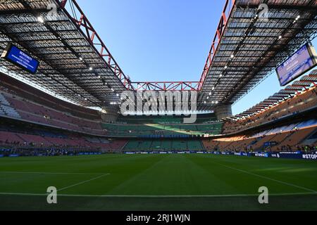 Milan, Italie. 19 août 2023. Vue générale du stade San Siro de Milan lors de l'Inter - FC Internazionale vs AC Monza, match de football italien Serie A à Milan, Italie, août 19 2023 crédit : Agence photo indépendante/Alamy Live News Banque D'Images