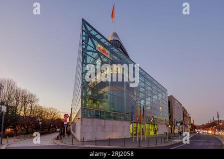 Berlin, Allemagne - 15 novembre 2018 : Siège de l'Union chrétienne-démocrate d'Allemagne - CDU à Berlin, Allemagne - la CDU est un libéral-conser Banque D'Images