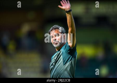 Le Manager David Wagner (Manager Norwich City) fait des gestes aux fans lors du match du Sky Bet Championship entre Norwich City et Millwall à Carrow Road, Norwich le dimanche 20 août 2023. (Photo : Kevin Hodgson | MI News) crédit : MI News & Sport / Alamy Live News Banque D'Images