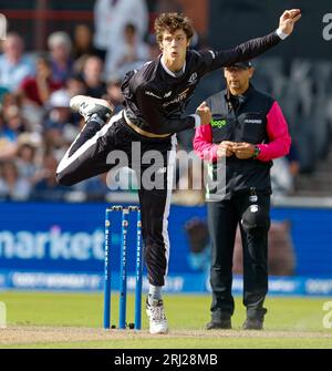 20 août 2023 ; Old Trafford Cricket Ground, Manchester, Angleterre : The Hundred Mens Cricket, Manchester Originals versus Northern Superchargeurs ; Calvin Harrison of Manchester Originals Banque D'Images