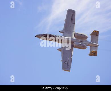 Fairchild Republic A-10 Thunderbolt au-dessus de Boundary Bay Canada Banque D'Images