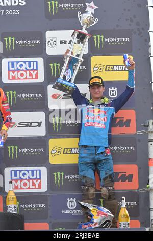 ARNHEM, PAYS-BAS - AOÛT 20 : Simon Laengenfelder GER GASGAS Red Bull GASGAS Factory Racing vainqueur de la troisième place du MX2 lors du Championnat du monde de motocross MXGP au Motorportpark Gelderland Midden le 20 août 2023 à Arnhem, pays-Bas (photo de Kees Kuijt/Orange Pictures) Banque D'Images