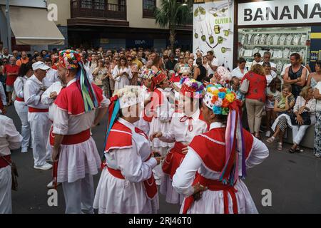 Préparatifs pour la procession en l'honneur de notre-Dame du Mont Carmel près de l'église Nuestra Senora de la Pena de Francia. Banque D'Images