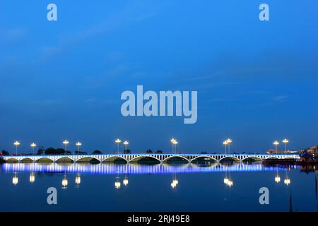 paysage de construction de pont dans la soirée, nord de la chine Banque D'Images