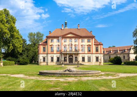 Zamek, Libechov u Melnika, Kokorinsko, Ceska republika / Château de Libechov près de Melnik, Bohême centrale, république tchèque Banque D'Images