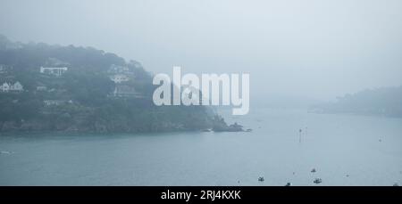 Vue au nord de l'estuaire de Salcombe depuis South Sands Banque D'Images