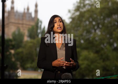 Londres, Royaume-Uni. Août 21 2023. Claire Coutinho, ministre de l'enfance, de la famille et du bien-être, est vue à Westminster lors d'interviews matinales avec les médias.crédit : Tayfun Salci / Alamy Live News Banque D'Images