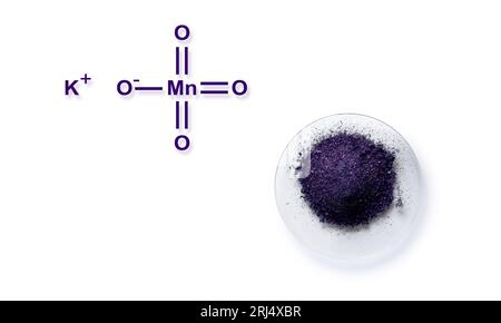 Permanganate de potassium (KMnO4) de structure chimique , un composé chimique courant qui combine le minerai d'oxyde de manganèse avec l'hydroxyde de potassium. Banque D'Images