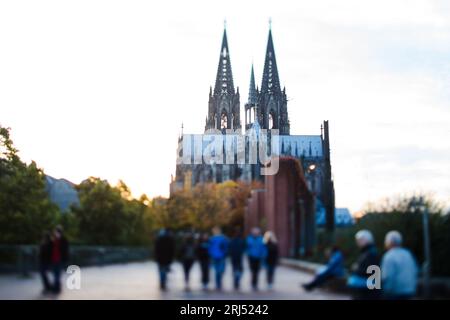 Tiltshift photographie de la cathédrale de Cologne, Allemagne Dompropstei Margarethenkloster, Köln, Deutschland, voyage, UNESCO, attraction touristique de référence Banque D'Images