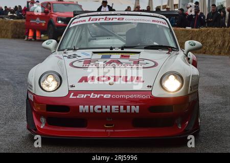 Mark Sumpter, Porsche 911 GT2 R Evo, 75 ans de Porsche, 60 ans de la 911, avec sa forme iconique la 911 a participé à presque toutes les formes Banque D'Images