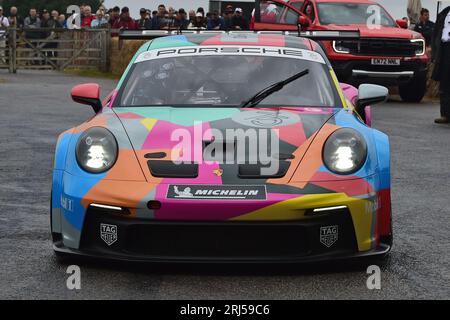 Adam Smalley, Porsche 911 GT3 Cup, 75 ans de Porsche, 60 ans de la 911, avec sa forme emblématique la 911 a participé à presque toutes les formes de Mo Banque D'Images