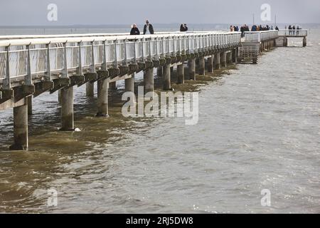 Célèbre jetée de Moulleau dans la baie d'Arcachon. Aquitaine, France Banque D'Images