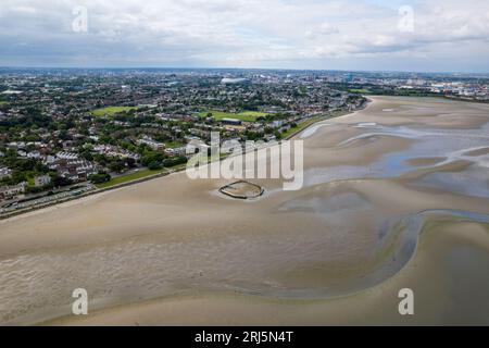 Une vue aérienne de Sandymount Strand et du village de Dublin, Irlande. Banque D'Images