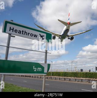 Heathrow, Londres, Royaume-Uni. 21 août 2023. Arrivées de vols à Londres Heathrow. Le nombre de passagers de l’aéroport d’Heathrow atteint son niveau d’avant la pandémie, car les conditions météorologiques variables au Royaume-Uni stimulent les vols de vacances vers des climats plus chauds. Le nombre de passagers vers des destinations nord-américaines a également augmenté de plus de 70 %. Crédit : Malcolm Park/Alamy Live News Banque D'Images