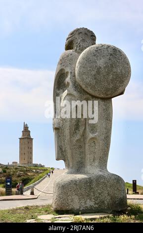 1995 statue de granit de Breoghan légendaire chef celtique par le sculpteur José CID Parc de sculpture de la Tour d'Hercule A Coruña Galice Espagne Banque D'Images