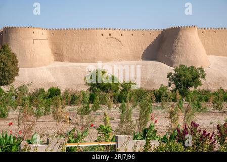 Aux murs de l'ancienne ville d'Itchan-Kala. Khiva, Ouzbékistan Banque D'Images