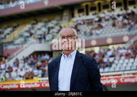 Turin, Italie. 21 août 2023. Claudio Ranieri entraîneur de Cagliari Calcio lors de la Serie A italienne, match de football entre le Torino FC et Cagliari Calcio le 21 août 2023 au Stadio Olimpico Grande Torino, Turin Italie. Photo Nderim KACELI crédit : Agence de photo indépendante/Alamy Live News Banque D'Images