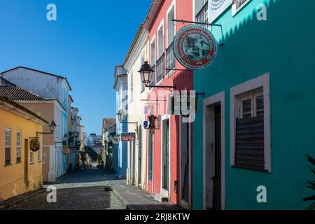 Salvador, Bahia, Brésil - 19 août 2023 : vue depuis Pelourinho, centre historique de la ville de Salvador. Bahia, Brésil. Banque D'Images